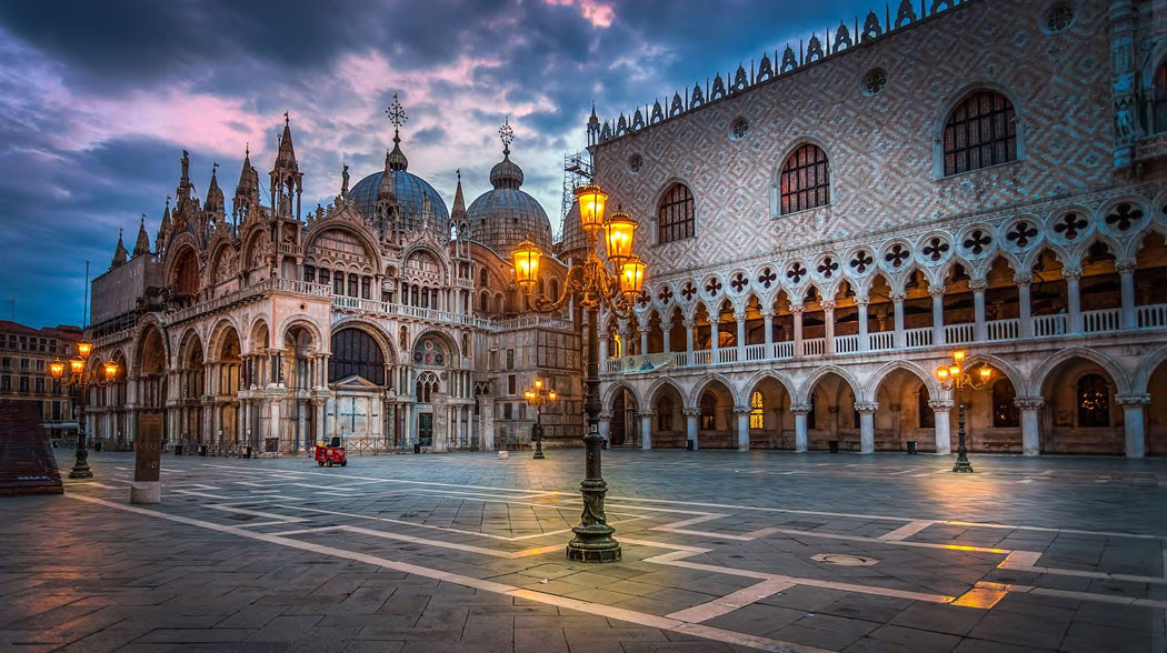 Венеция. Дворец дожей и Собор Святого Марка на площади Святого Марка